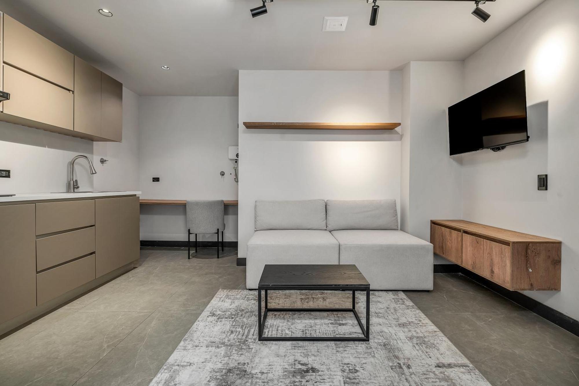 Apartamentos Housy Laureles Меделин Екстериор снимка