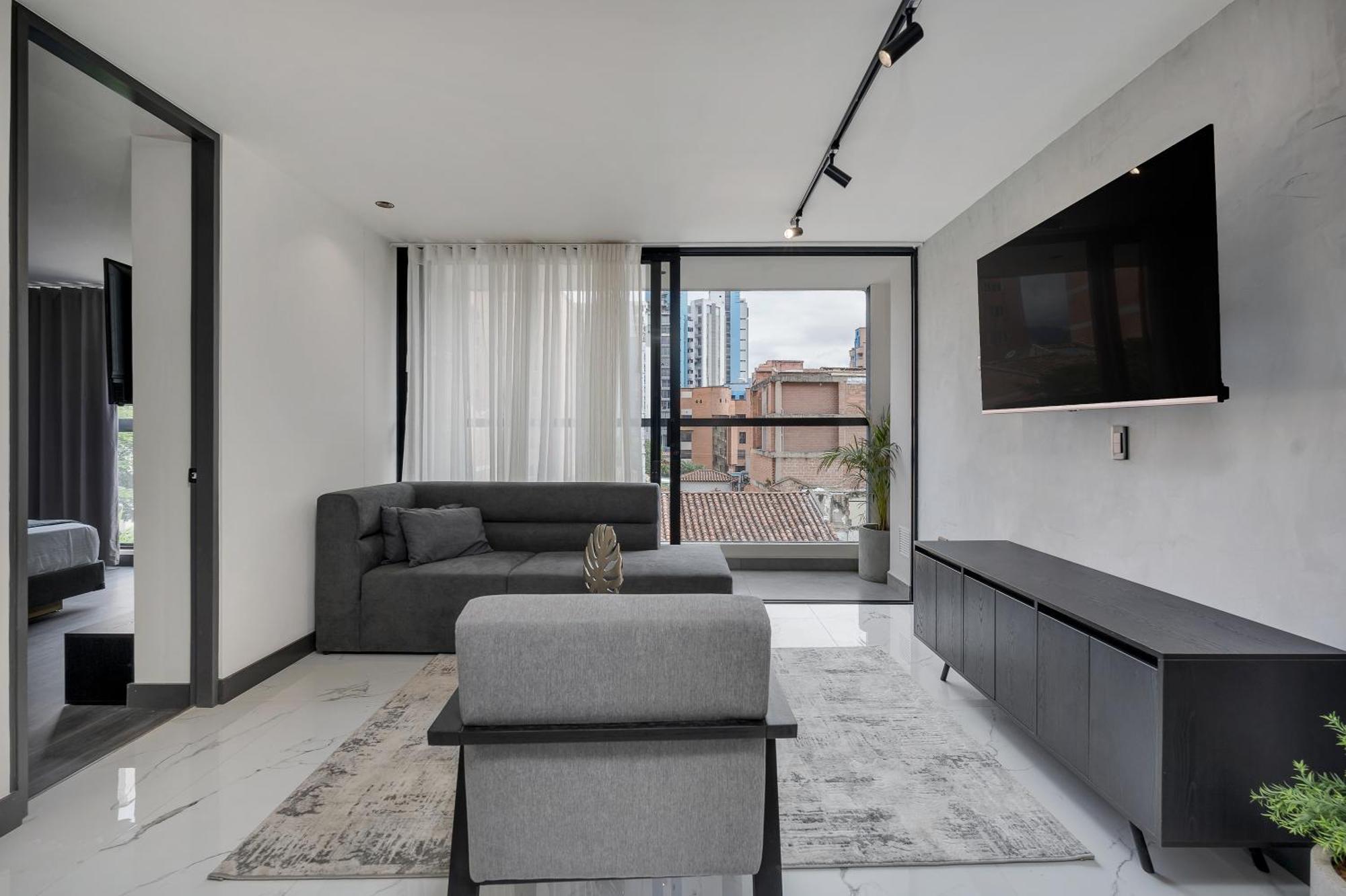 Apartamentos Housy Laureles Меделин Екстериор снимка