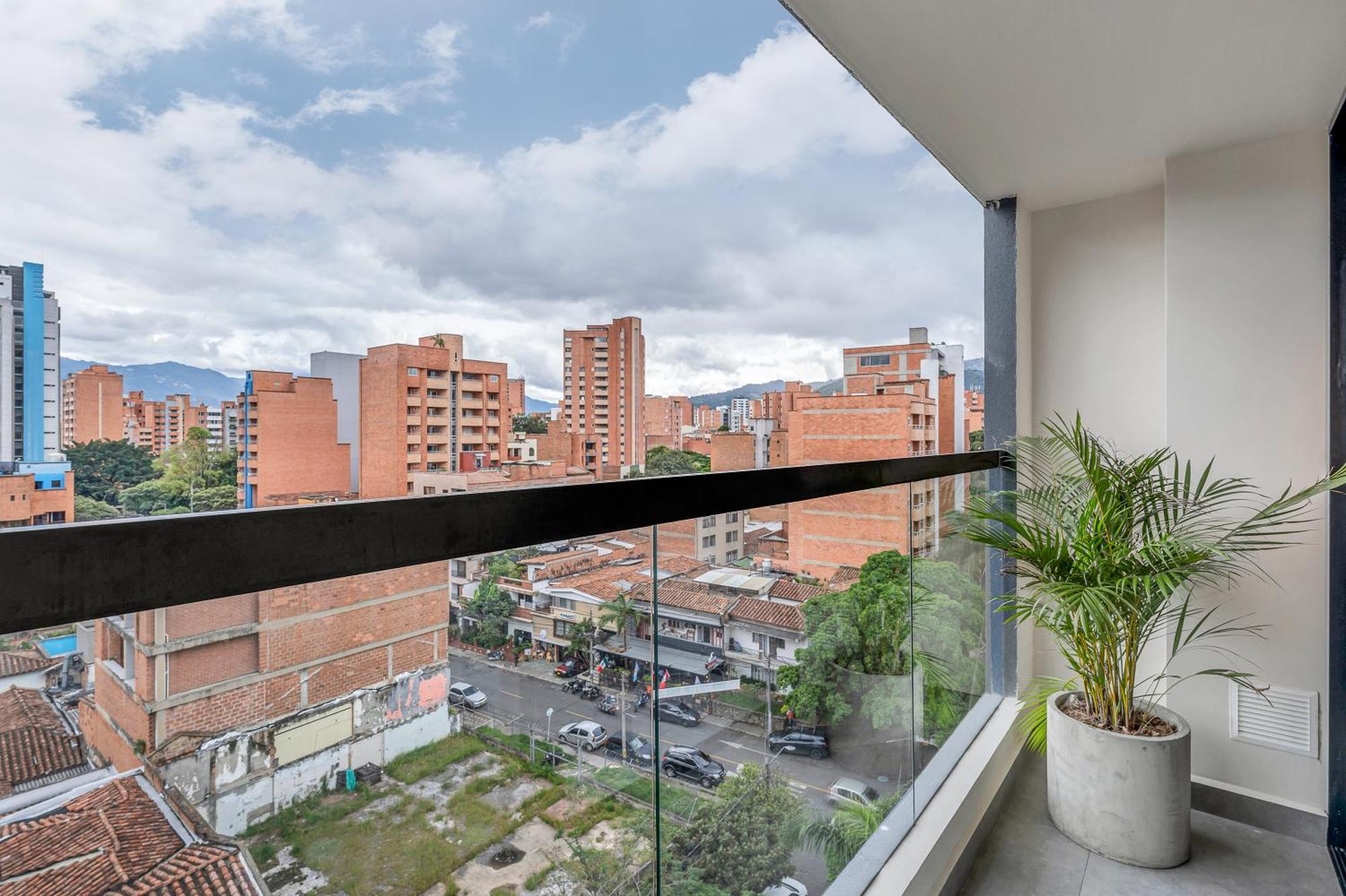 Apartamentos Housy Laureles Меделин Екстериор снимка